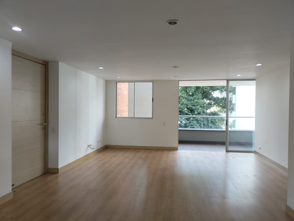 Apartamento en arriendo Antioquia Medellín Santa Maria De Los Angeles 114 m2 Habitaciones 3 Baños 4 Garajes 2 Precio $7100000