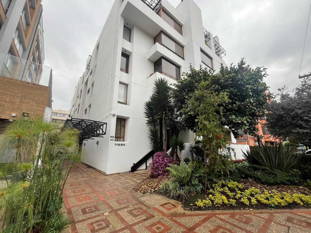 Apartamento en arriendo Cundinamarca Bogotá Santa Teresita 60 m2 Habitaciones 1 Baños 2 Garajes 1 Precio $3800000