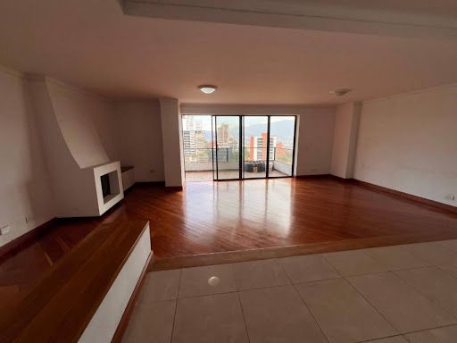 Apartamento en arriendo Antioquia Medellín Los Balsos No1 200 m2 Habitaciones 4 Baños 5 Garajes 2 Precio $7500000