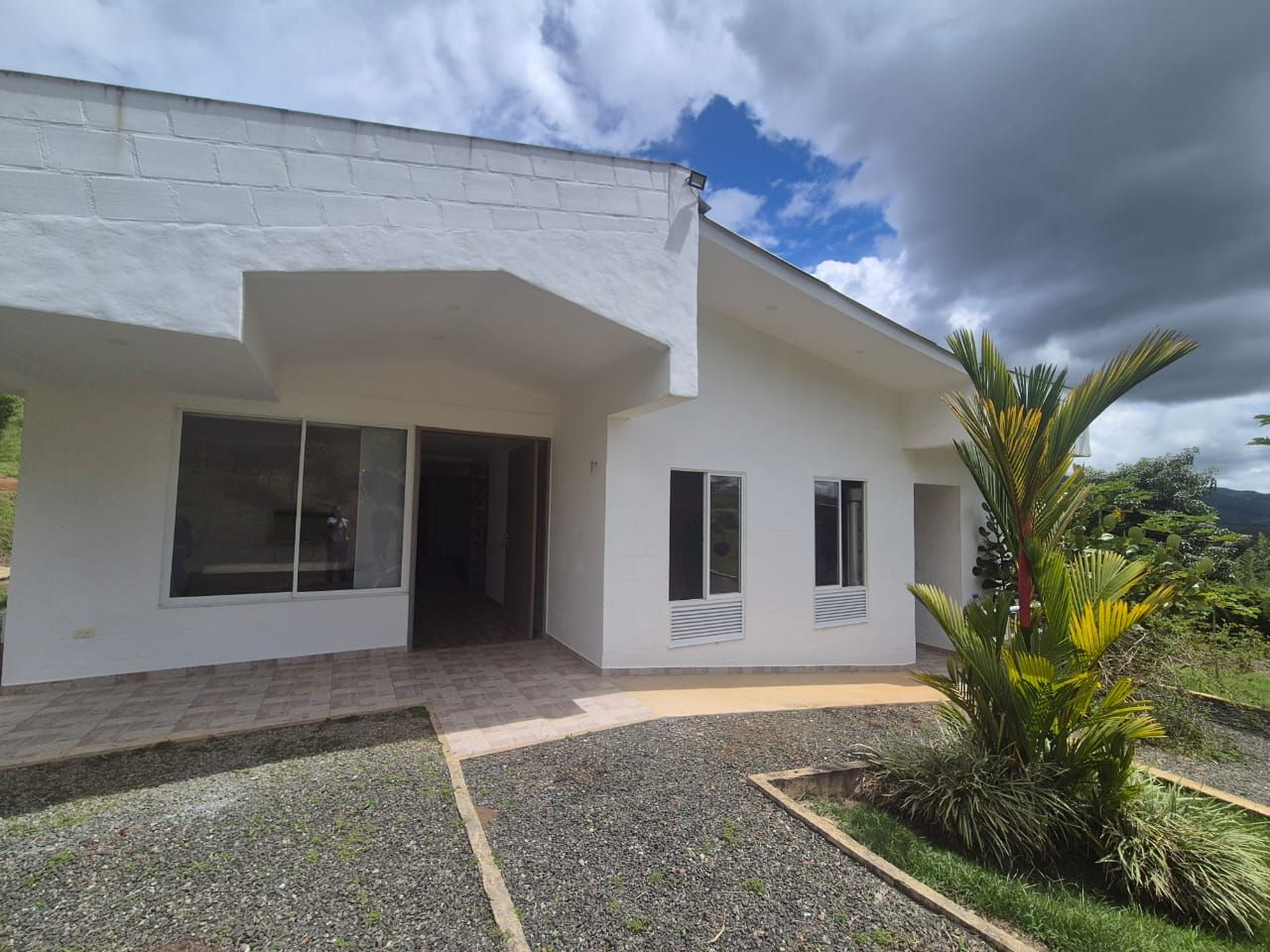 Finca en venta Valle Del Cauca Dagua Dagua 200 m2 Habitaciones 3 Baños 3 Garajes 6 Precio $540000000