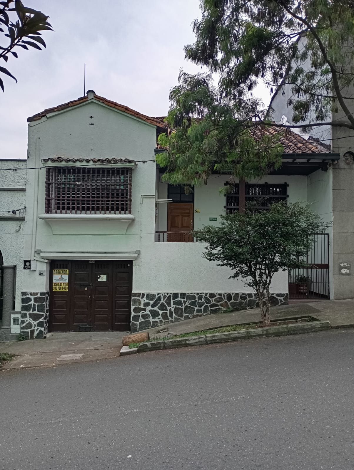 Casa en arriendo Antioquia Medellín Prado 350 m2 Habitaciones 5 Baños 6 Garajes 1 Precio $5000000