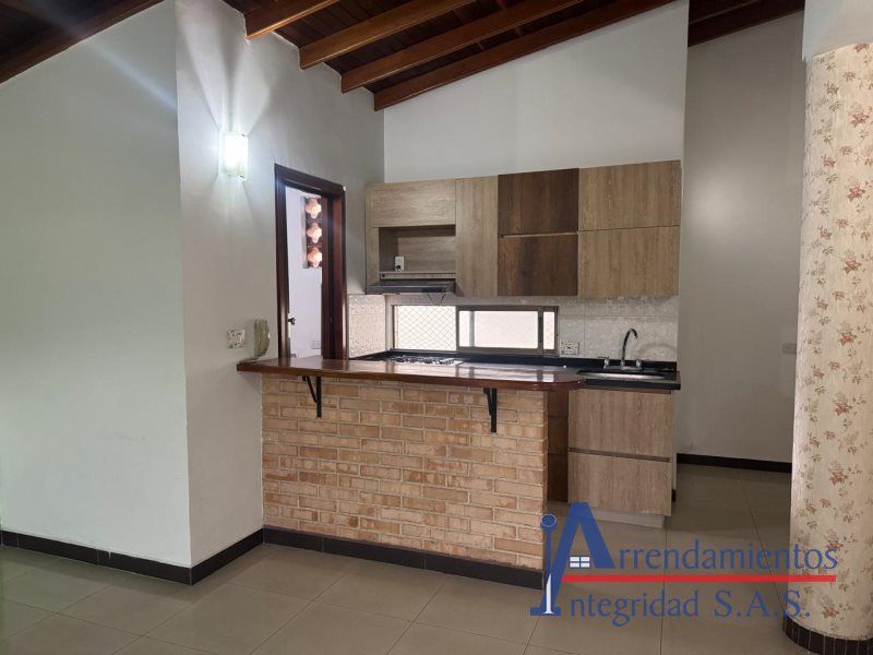 Apartamento en arriendo Antioquia Medellín Lorena 82 m2 Habitaciones 2 Baños 2 Garajes 0 Precio $2600000