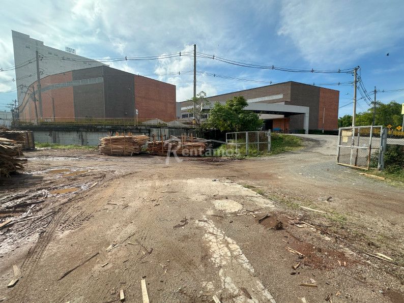 Lote en arriendo Antioquia Caldas Caldas 2800 m2 Habitaciones 0 Baños 0 Garajes 0 Precio $15000000