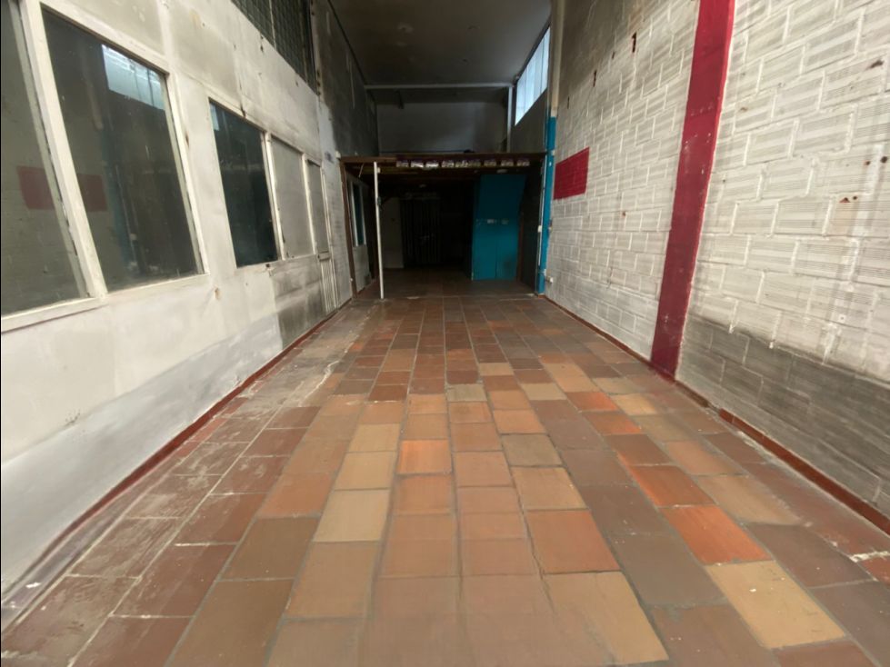 Bodega en arriendo Cundinamarca Bogotá Paloquemao 180 m2 Habitaciones 0 Baños 1 Garajes 2 Precio $13000000