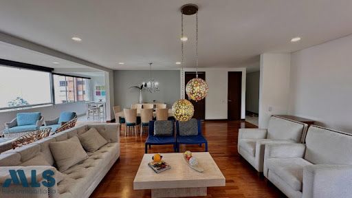 Apartamento en venta Antioquia Medellín El Tesoro 250 m2 Habitaciones 3 Baños 3 Garajes 3 Precio $1800000000