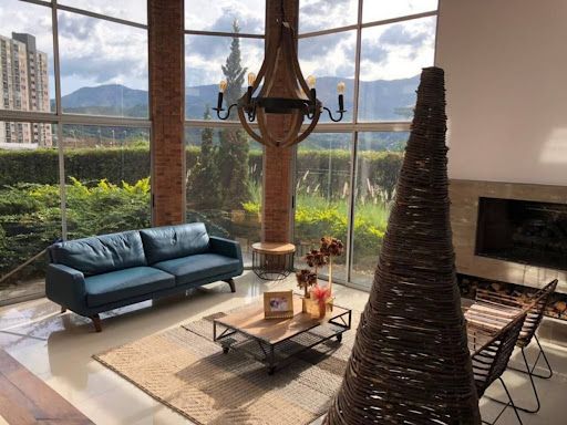 Casa en venta Antioquia Sabaneta Vereda La Doctora 470 m2 Habitaciones 5 Baños 5 Garajes 4 Precio $1850000000