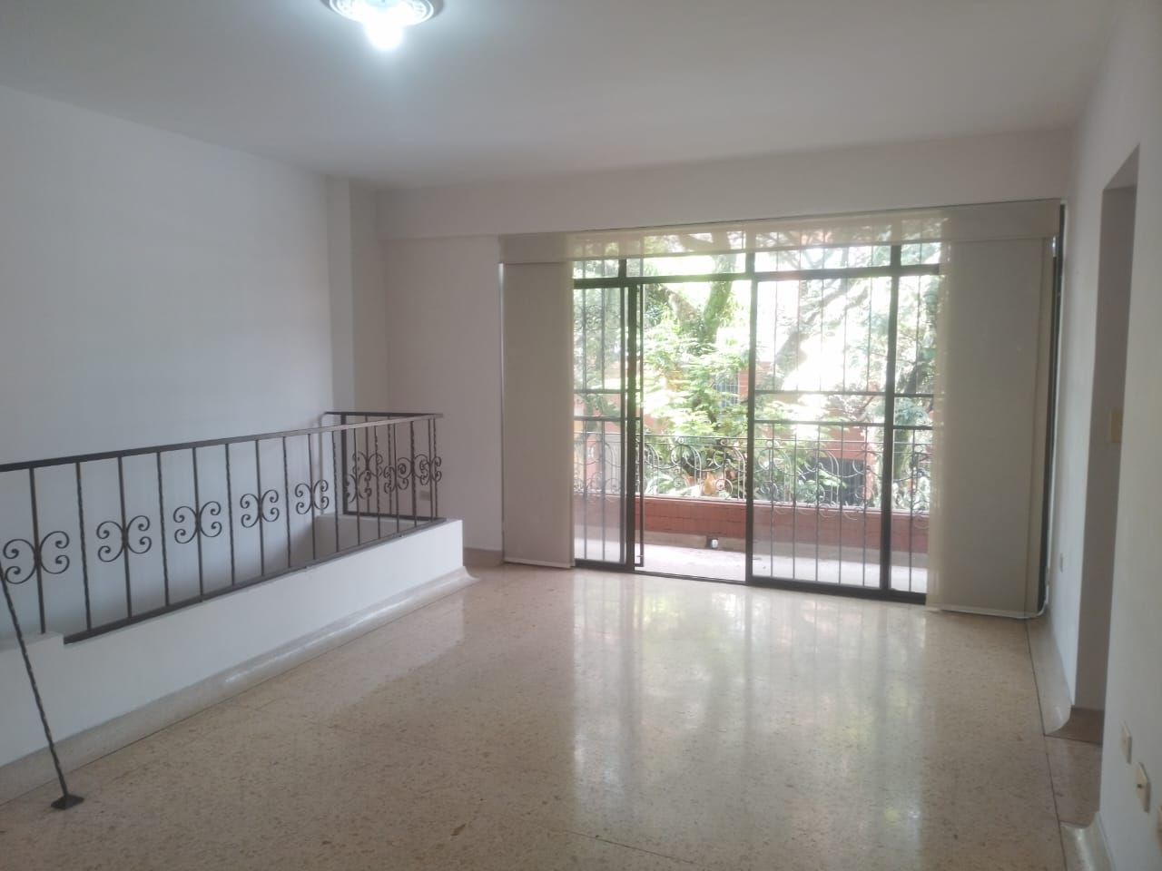 Casa en venta Antioquia Envigado Zona Centro 260 m2 Habitaciones 4 Baños 2 Garajes 0 Precio $690000000