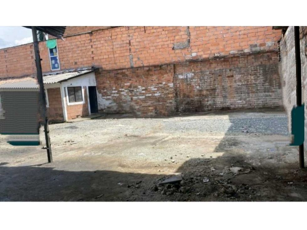 Local en arriendo Antioquia Medellín Naranjal 340 m2 Habitaciones 0 Baños 2 Garajes 0 Precio $15000000