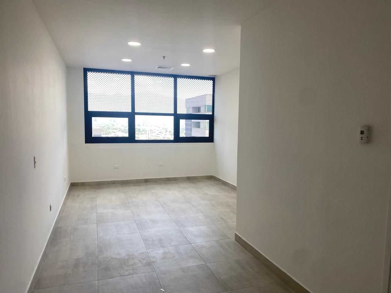 Oficina en arriendo Antioquia Medellín Chile 34 m2 Habitaciones 0 Baños 0 Garajes 0 Precio $4000000