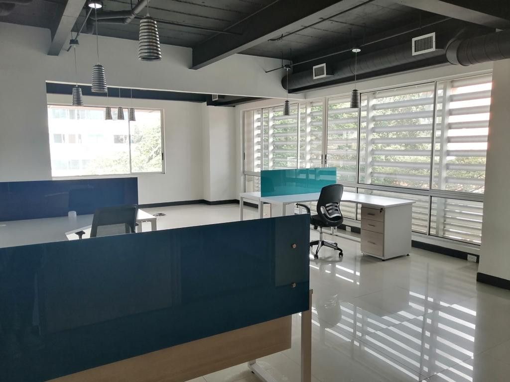 Oficina en arriendo Valle Del Cauca Cali Santa Mónica 54 m2 Habitaciones 0 Baños 0 Garajes 1 Precio $4500000