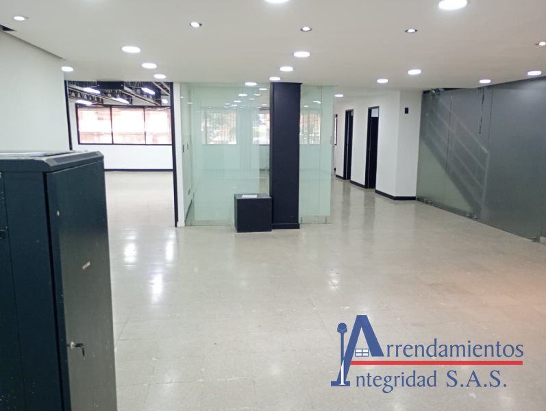 Bodega en arriendo Antioquia Itagüí Itagui 180 m2 Habitaciones 0 Baños 2 Garajes 0 Precio $5500000