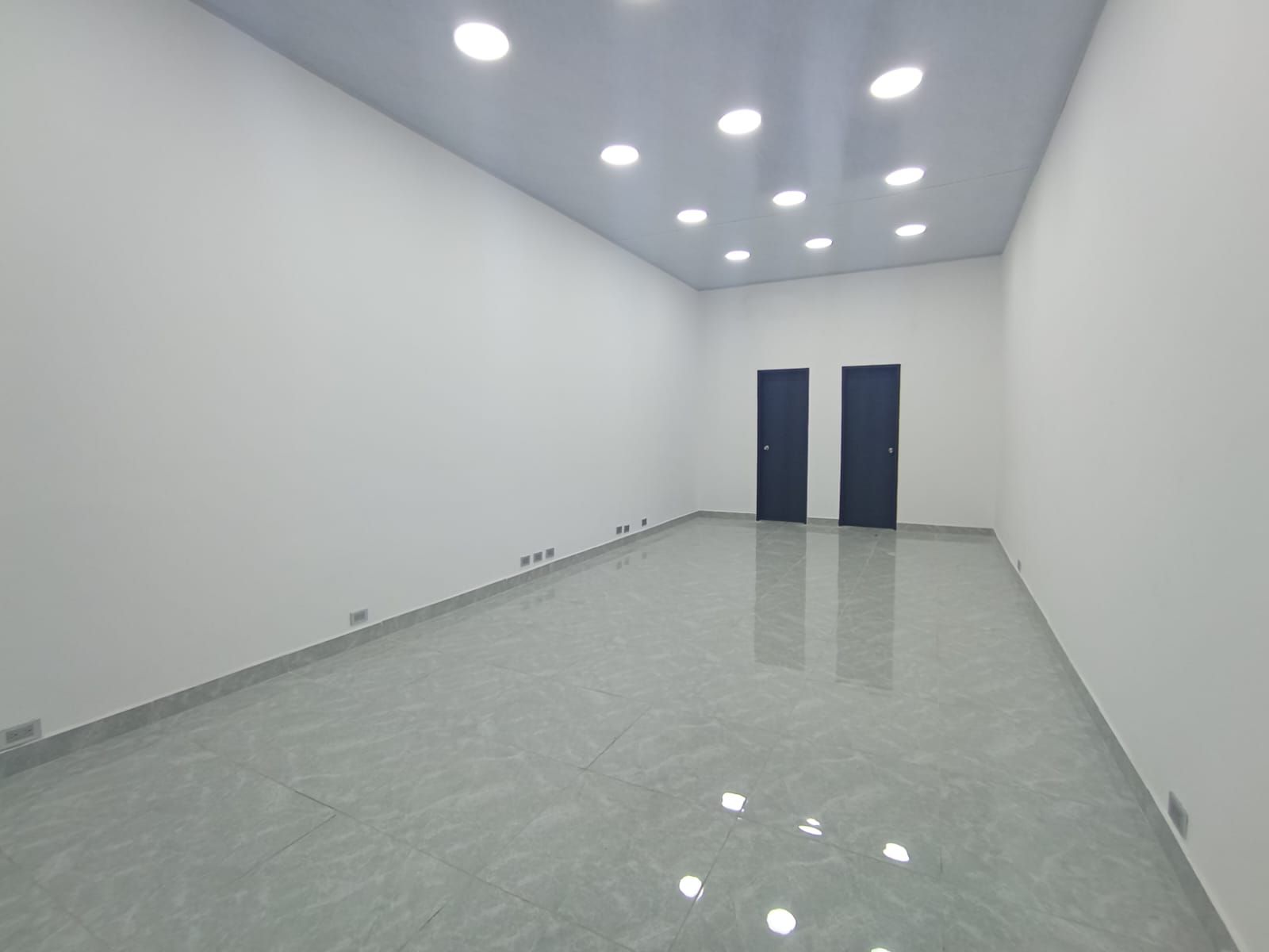 Local en arriendo Antioquia Medellín Colon 40 m2 Habitaciones 0 Baños 1 Garajes 0 Precio $2500000