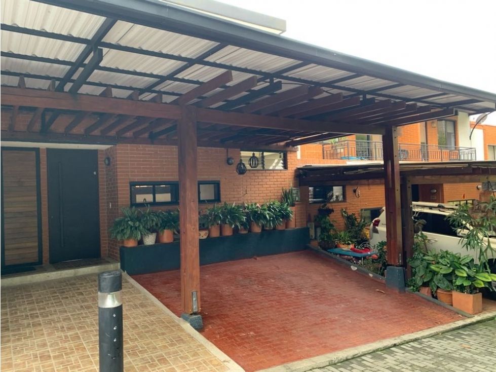 Casa en venta Risaralda Pereira Cr Bosque De Cantabria 134 m2 Habitaciones 3 Baños 3 Garajes 2 Precio $780000000
