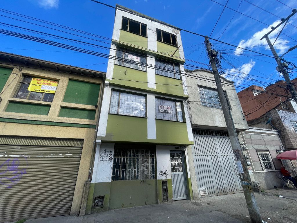 Casa en venta Cundinamarca Bogotá Las Ferias 584 m2 Habitaciones 15 Baños 6 Garajes 0 Precio $750000000