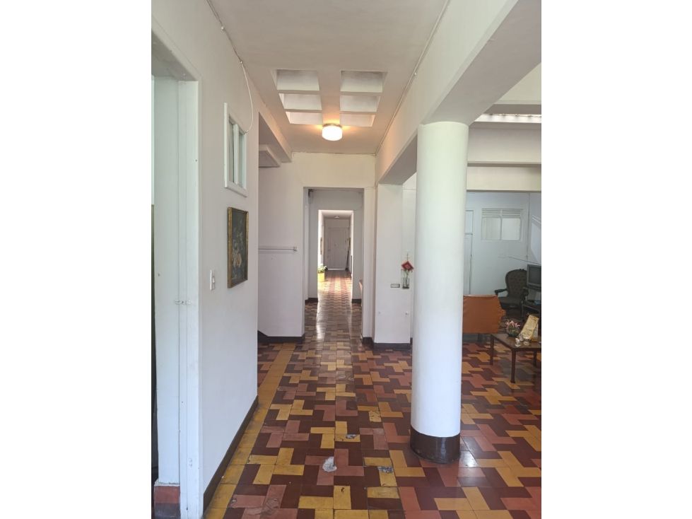Casa en venta Antioquia Medellín Prado 476 m2 Habitaciones 7 Baños 5 Garajes 1 Precio $1200000000