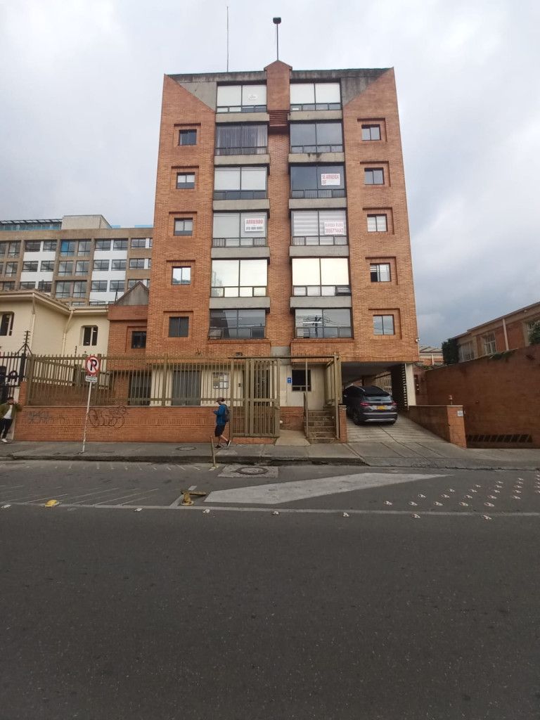 Oficina en venta Cundinamarca Bogotá Quinta Camacho 30 m2 Habitaciones 0 Baños 1 Garajes 1 Precio $255000000