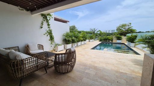 Casa en arriendo Bolívar Cartagena Cartagena 200 m2 Habitaciones 3 Baños 3 Garajes 1 Precio $9000000