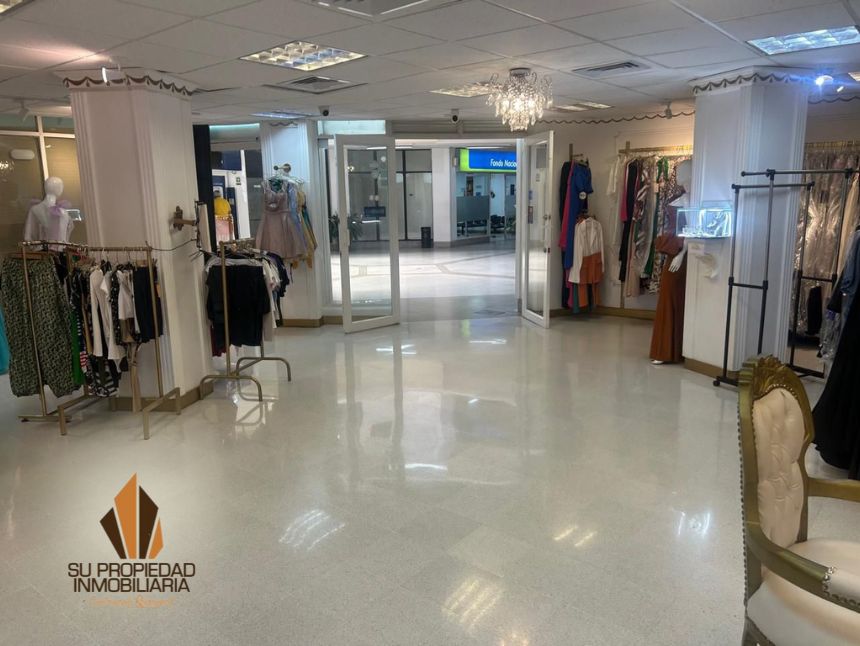 Local en venta Antioquia Rionegro Centro 101 m2 Habitaciones 0 Baños 1 Garajes 0 Precio $800000000