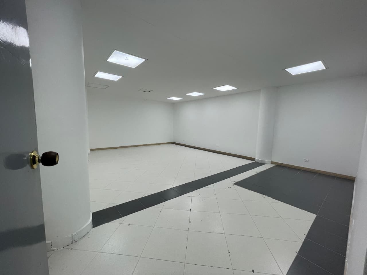 Local en arriendo Antioquia Rionegro Centro 620 m2 Habitaciones 0 Baños 0 Garajes 0 Precio $27923400