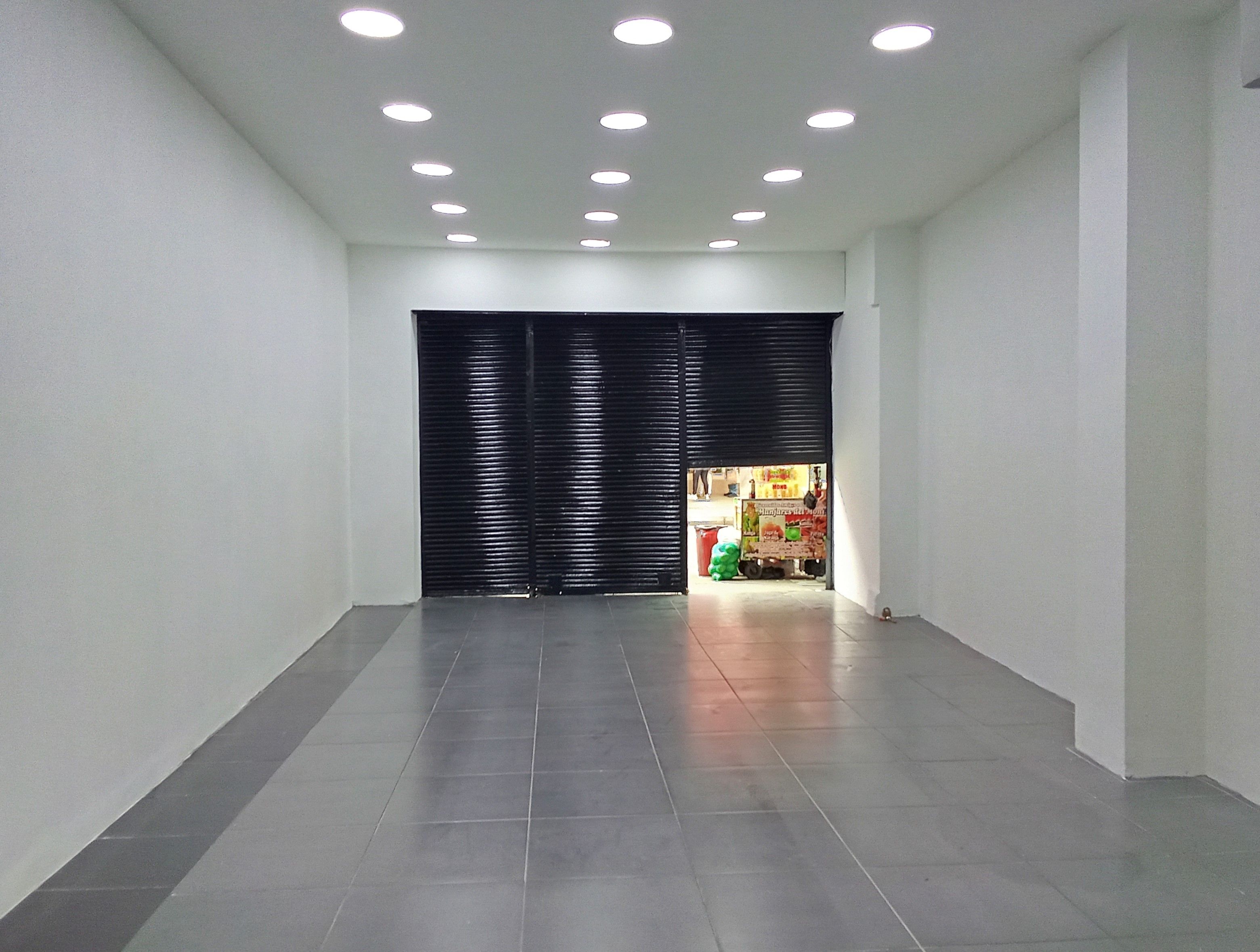 Local Comercial en arriendo Antioquia Medellín La Candelaria 60 m2 Habitaciones 0 Baños 1 Garajes 0 Precio $12000000