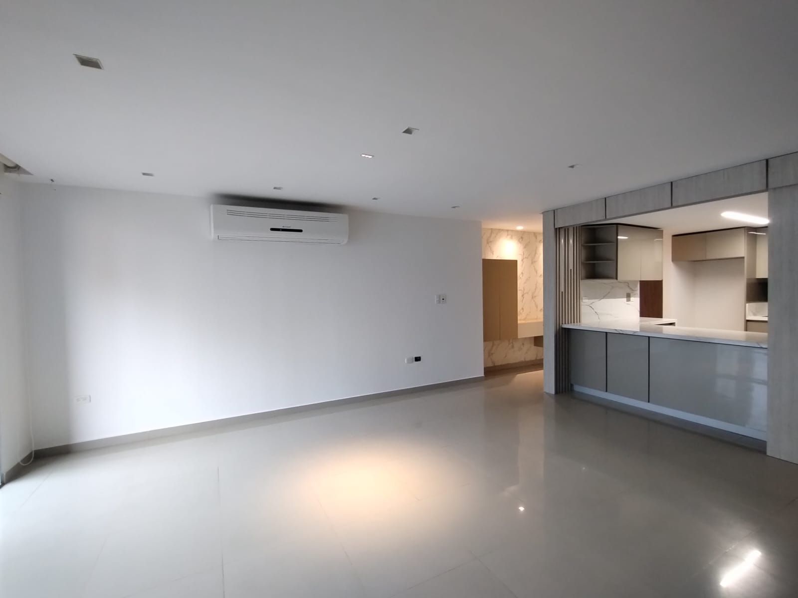 Apartamento en arriendo o venta Atlántico Barranquilla Paraiso 122 m2 Habitaciones 3 Baños 3 Garajes 2 Precio venta $680000000 Precio arriendo $4300000