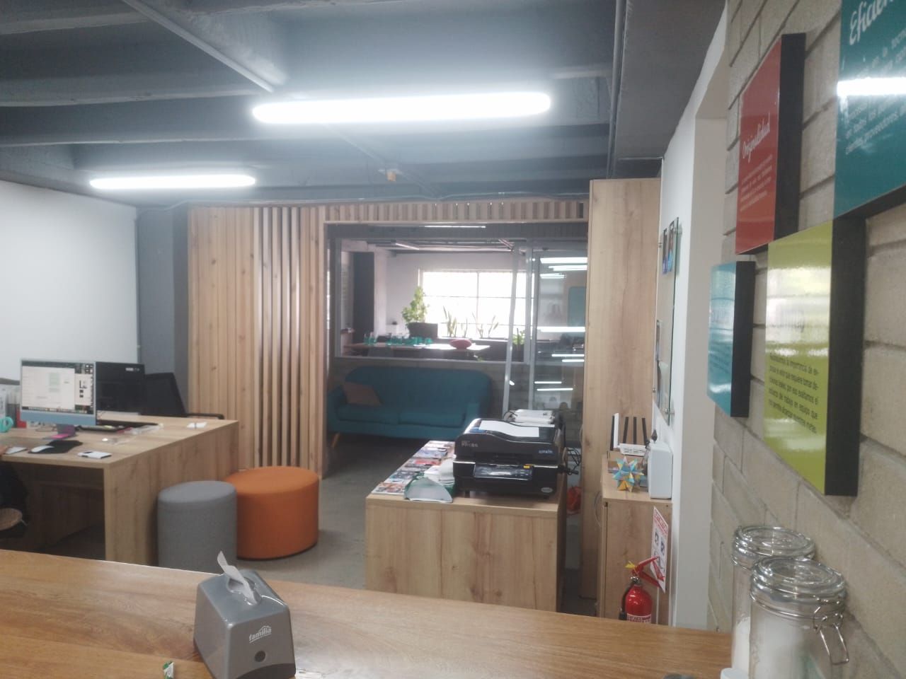 Oficina en arriendo Antioquia Medellín Santa Fe 130 m2 Habitaciones 0 Baños 2 Garajes 1 Precio $5800000