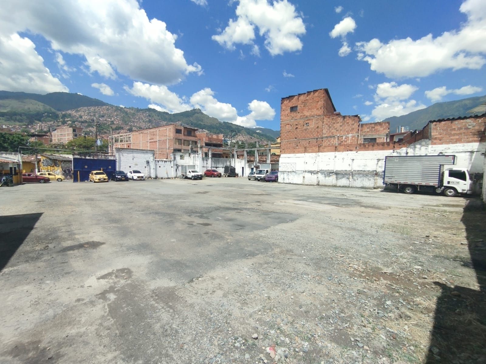 Depósito en arriendo Antioquia Medellín Caicedo 1940 m2 Habitaciones 0 Baños 5 Garajes 1 Precio $17000000