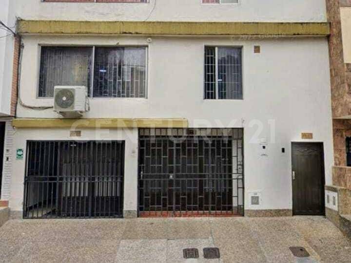 Oficina en arriendo Antioquia Medellín Estadio 155 m2 Habitaciones 0 Baños 1 Garajes 1 Precio $4500000