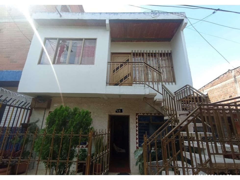 Casa en venta Valle Del Cauca Cali Los Parques - Barranquilla 150 m2 Habitaciones 8 Baños 3 Garajes 0 Precio $300000000