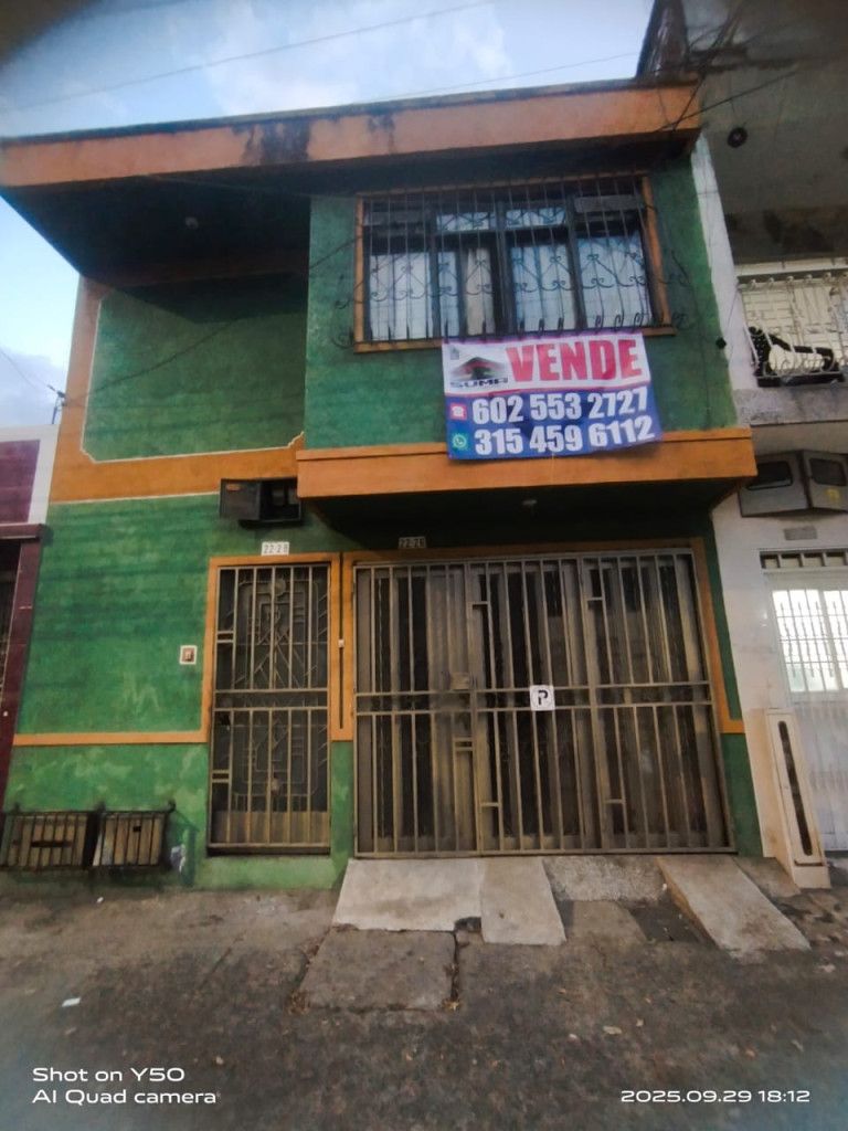 Casa en venta Valle Del Cauca Cali Guayaquil 230 m2 Habitaciones 8 Baños 3 Garajes 1 Precio $410000000