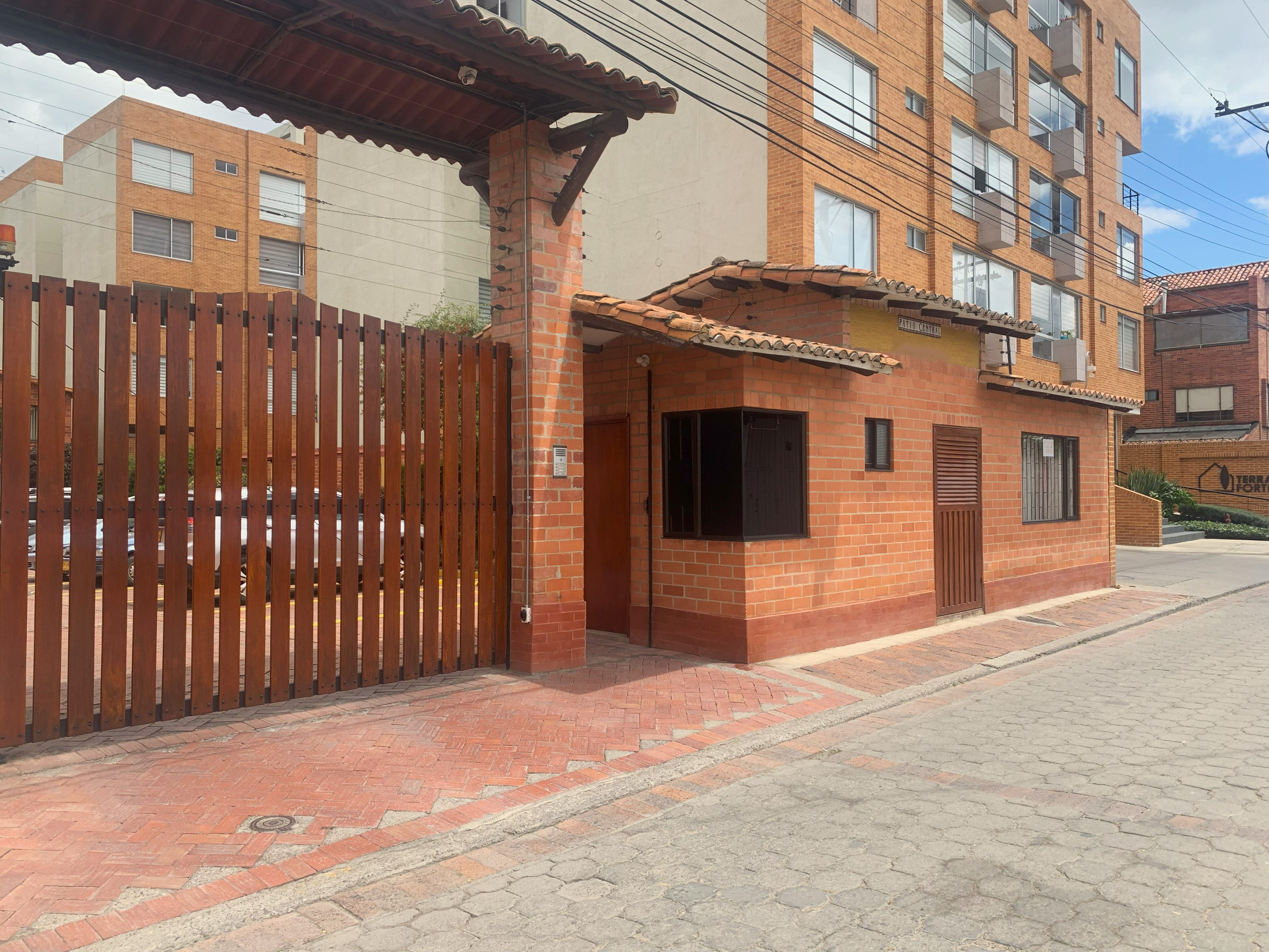 Casa en venta Cundinamarca Chía Santa Maria Del Rio 180 m2 Habitaciones 3 Baños 3 Garajes 2 Precio $690000000