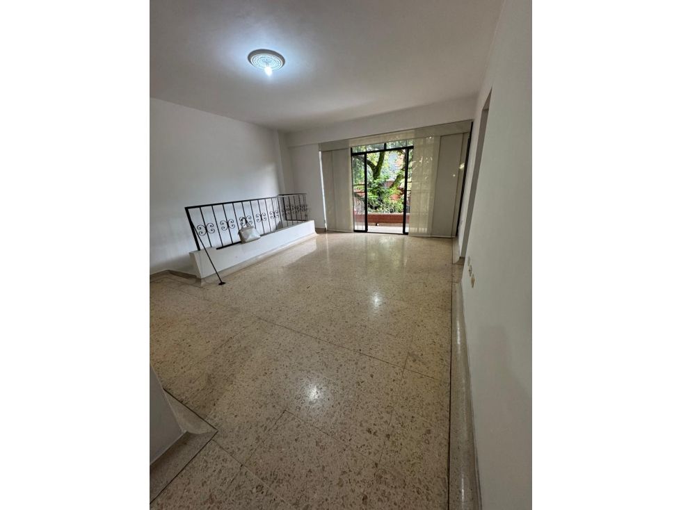 Apartamento en venta Antioquia Envigado Zona Centro 117 m2 Habitaciones 4 Baños 2 Garajes 0 Precio $700000000