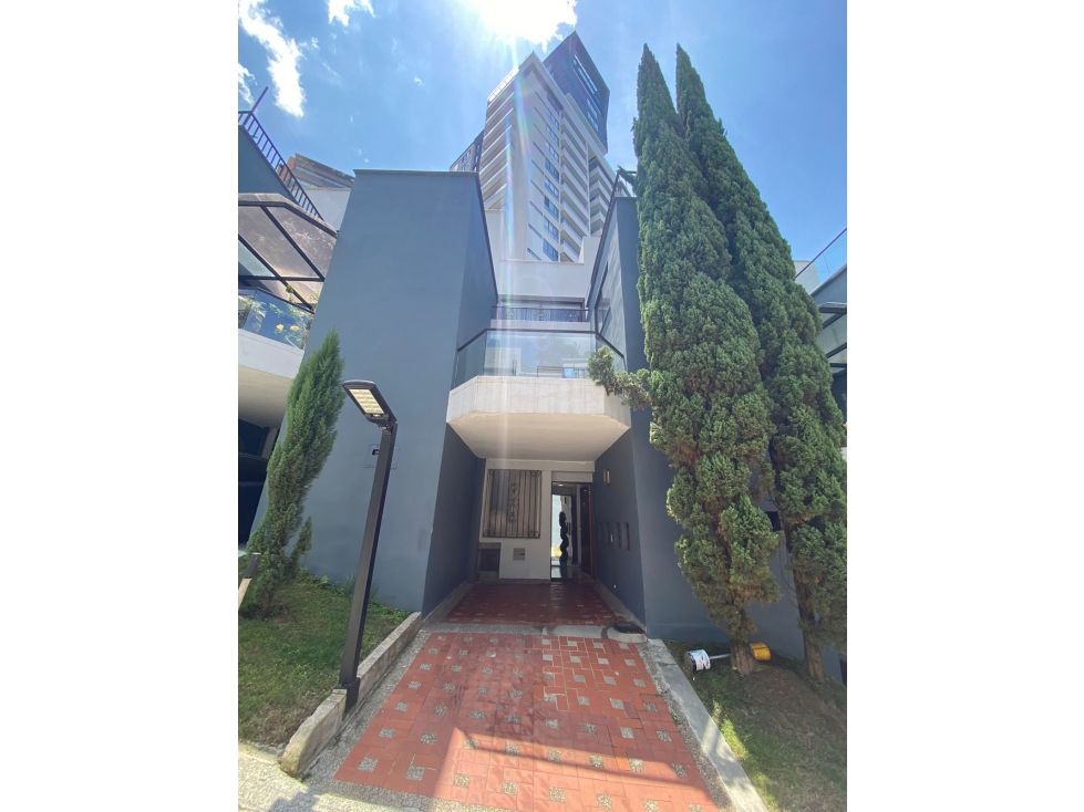 Casa en venta Antioquia Medellín El Pinal 310 m2 Habitaciones 4 Baños 4 Garajes 2 Precio $1300000000