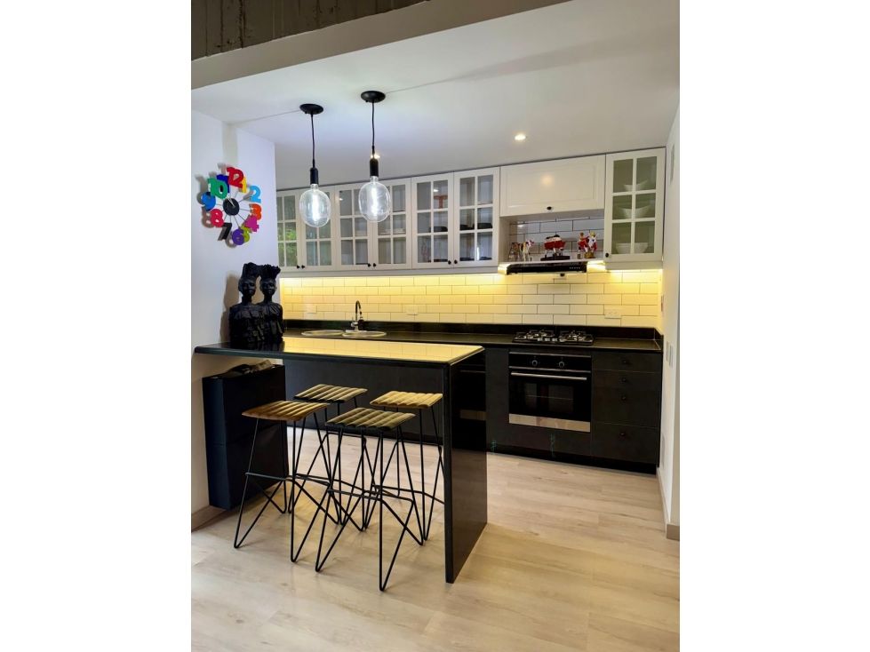 Apartaestudio en venta Antioquia Medellín La Florida 74 m2 Habitaciones 1 Baños 2 Garajes 1 Precio $890000000