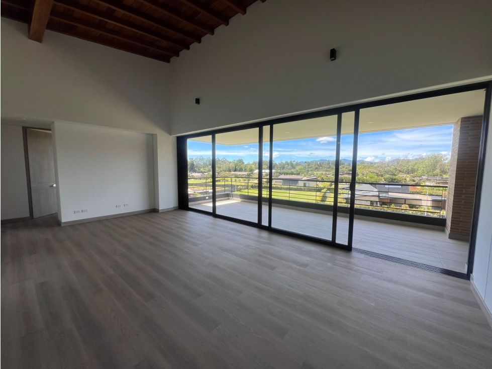 Apartaestudio en venta Antioquia Rionegro Rionegro 147 m2 Habitaciones 3 Baños 3 Garajes 2 Precio $2500000000