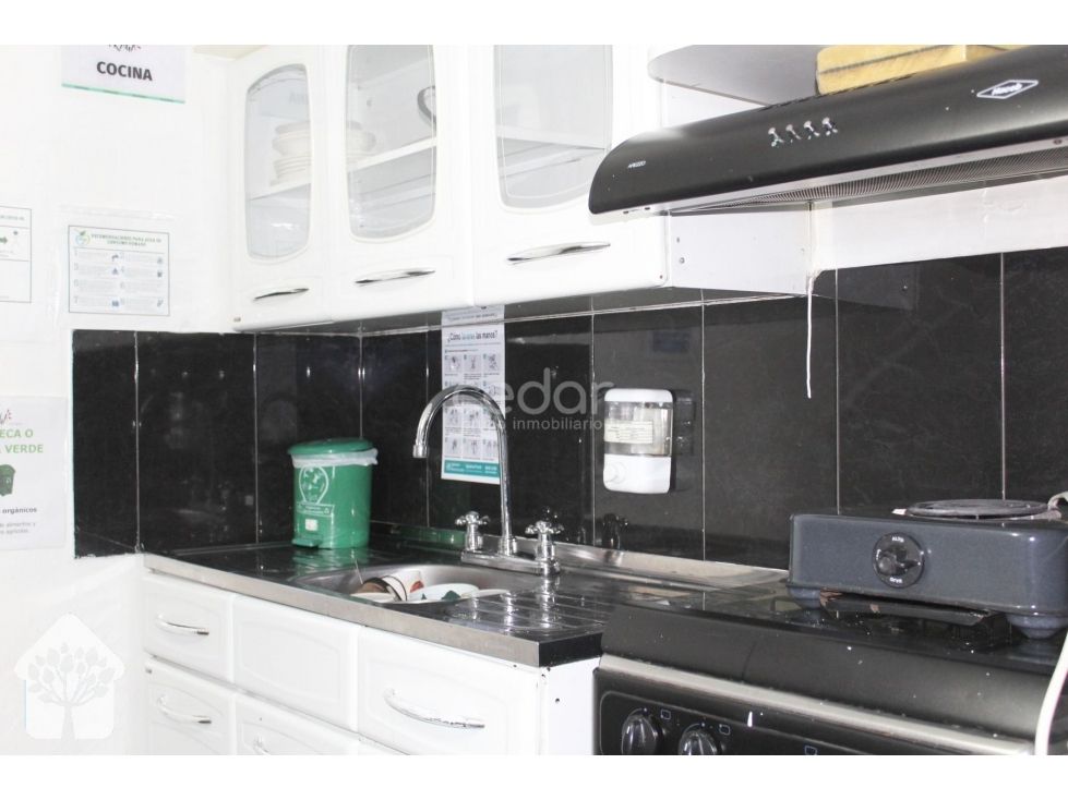 Bodega en venta Cundinamarca Bogotá Carvajal 240 m2 Habitaciones 0 Baños 4 Garajes 2 Precio $1100000000