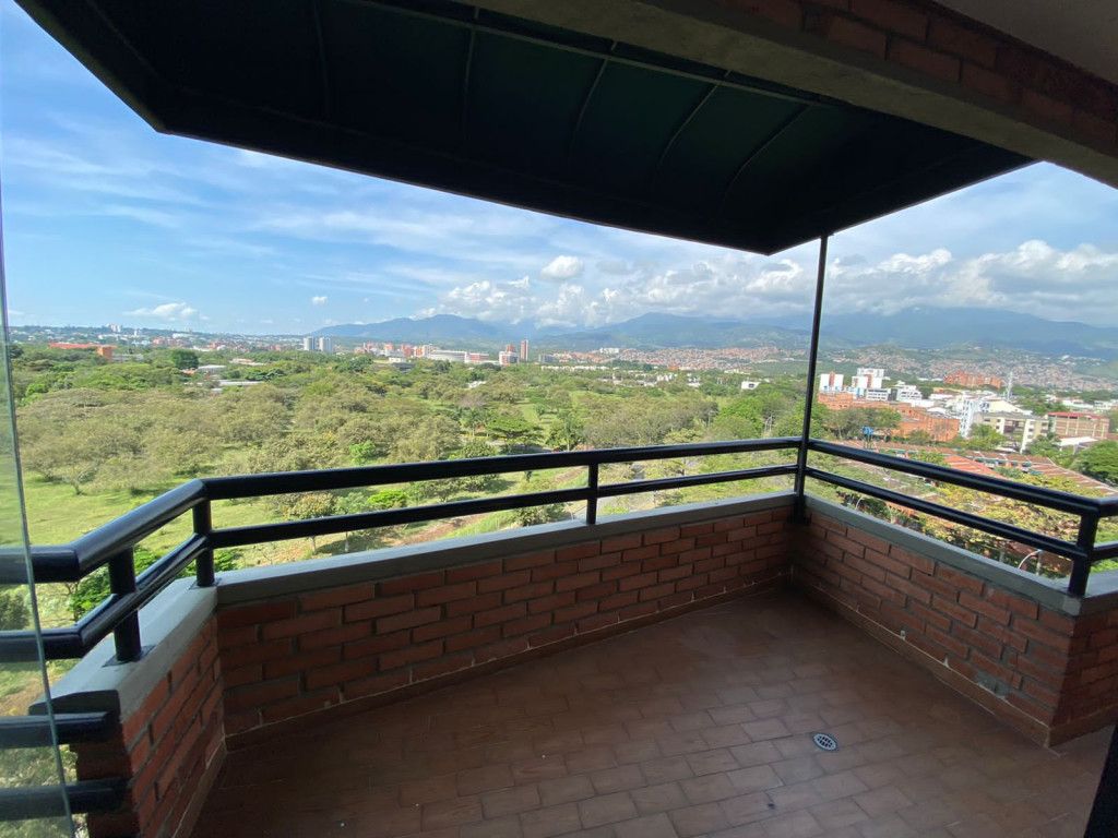 Apartamento en venta Valle Del Cauca Cali El Ingenio 130 m2 Habitaciones 3 Baños 2 Garajes 2 Precio $600000000