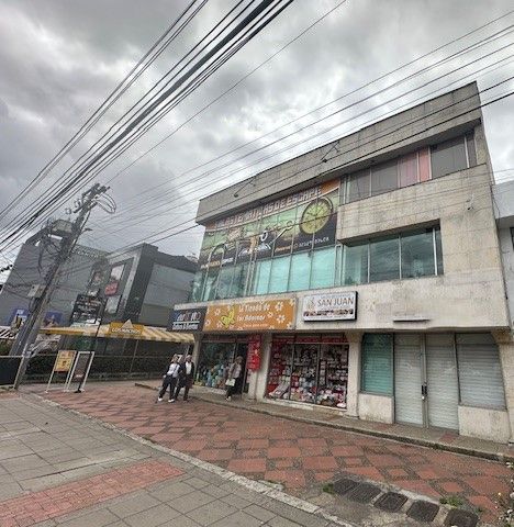 Local en arriendo Cundinamarca Bogotá Los Cedritos 270 m2 Habitaciones 0 Baños 2 Garajes 0 Precio $10500000