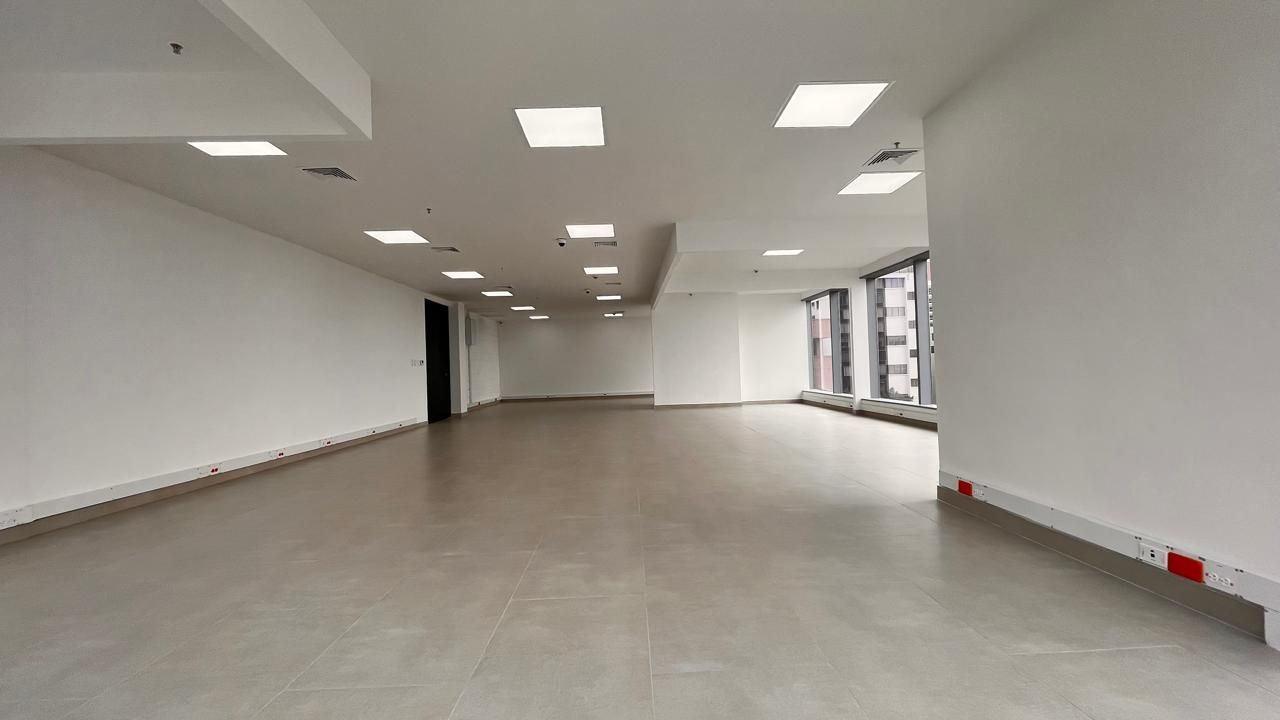 Oficina en arriendo Atlántico Barranquilla Altos Del Prado 157 m2 Habitaciones 0 Baños 1 Garajes 3 Precio $14940000