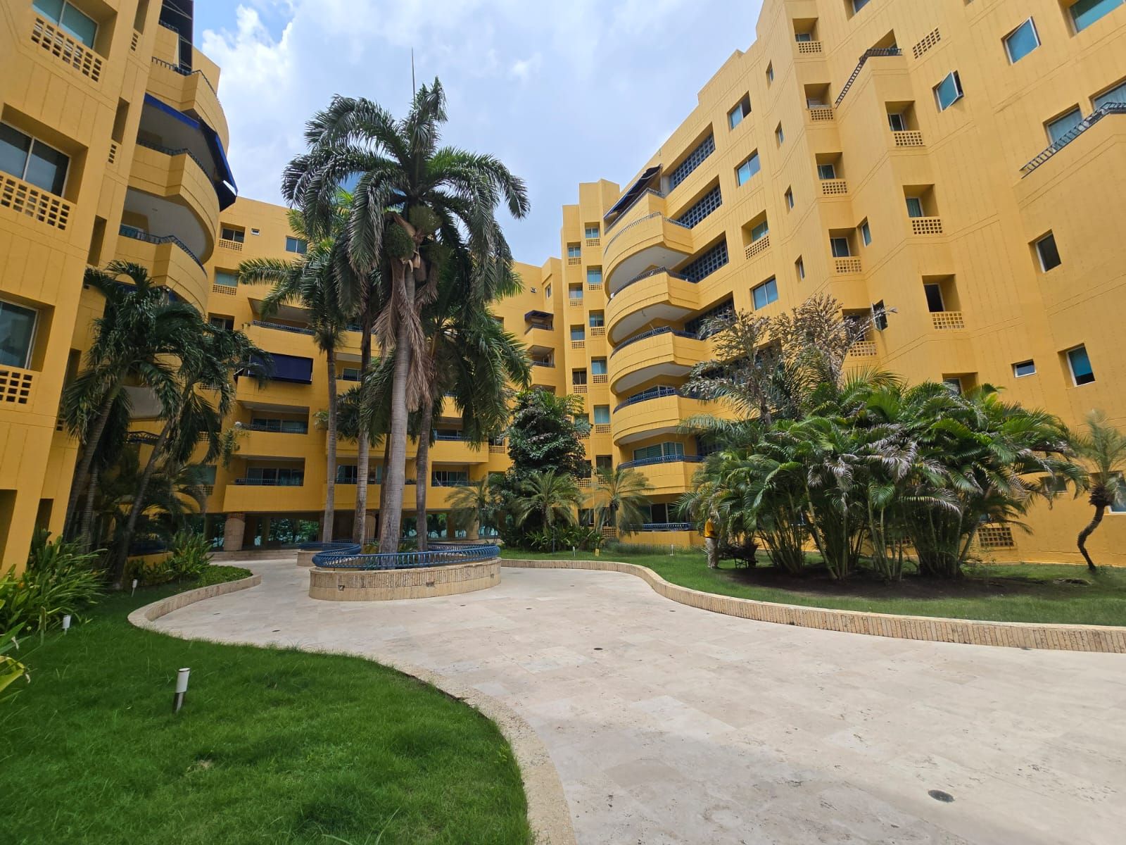 Apartamento en arriendo Bolívar Cartagena San Diego 115 m2 Habitaciones 3 Baños 4 Garajes 1 Precio $8000000