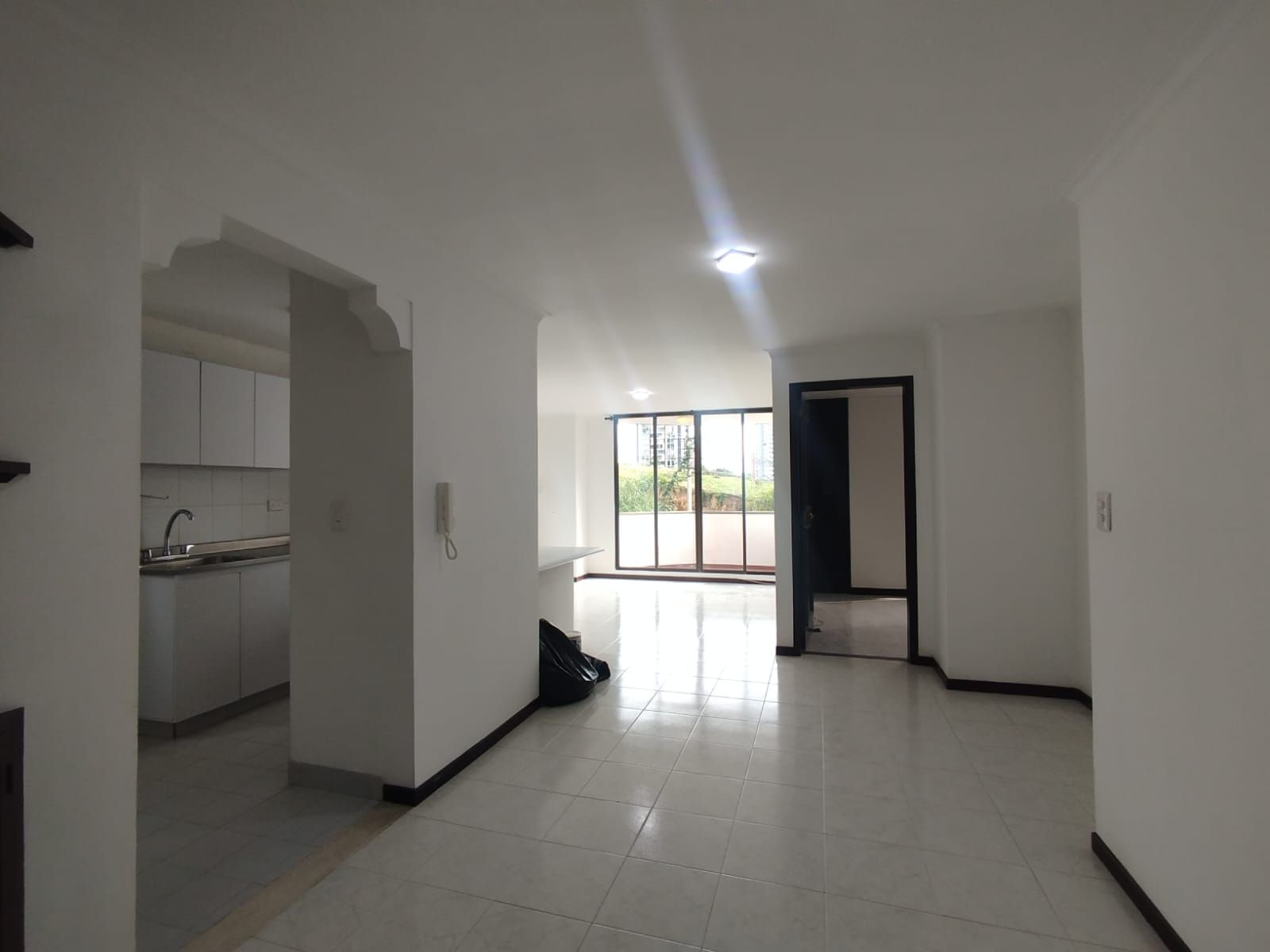 Apartaestudio en venta Risaralda Pereira Pinares Alto 61 m2 Habitaciones 1 Baños 2 Garajes 1 Precio $280000000