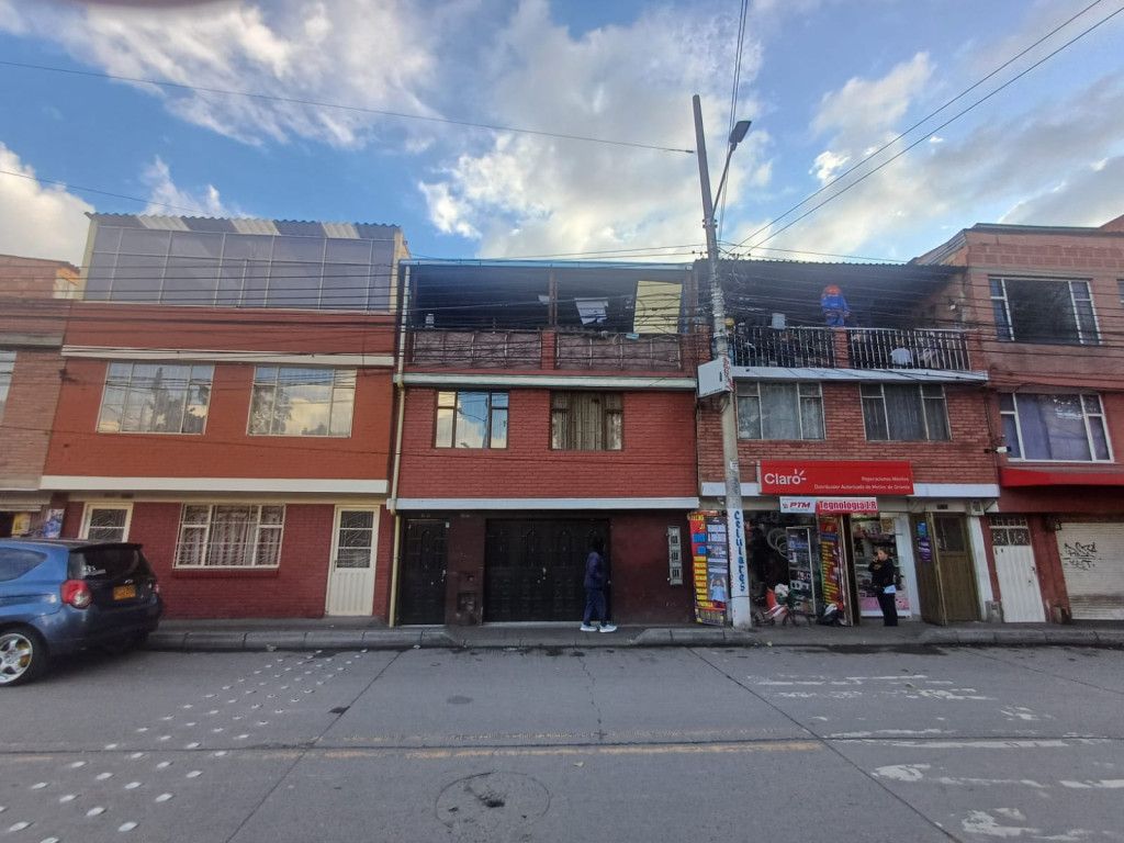 Casa en venta Cundinamarca Bogotá Patio Bonito 192 m2 Habitaciones 9 Baños 4 Garajes 0 Precio $650000000