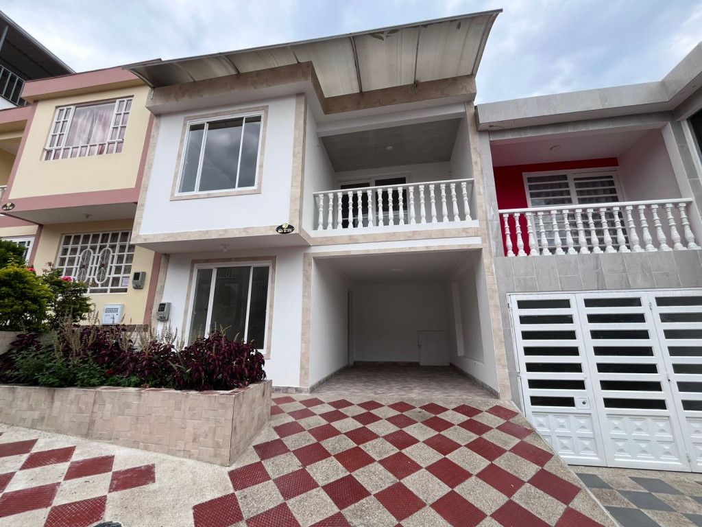 Casa en venta Cundinamarca Fusagasugá Ub La Esmeralda Et I 130 m2 Habitaciones 4 Baños 4 Garajes 1 Precio $370000000