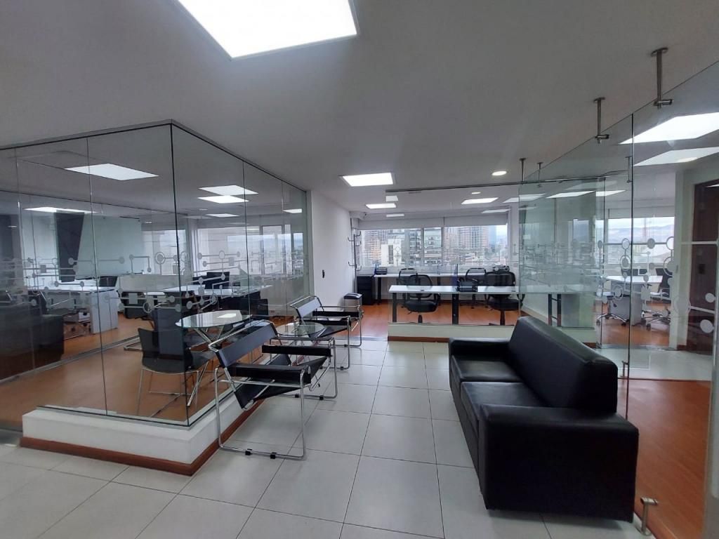 Oficina en venta Cundinamarca Bogotá Sagrado Corazon 241 m2 Habitaciones 0 Baños 0 Garajes 2 Precio $900000000