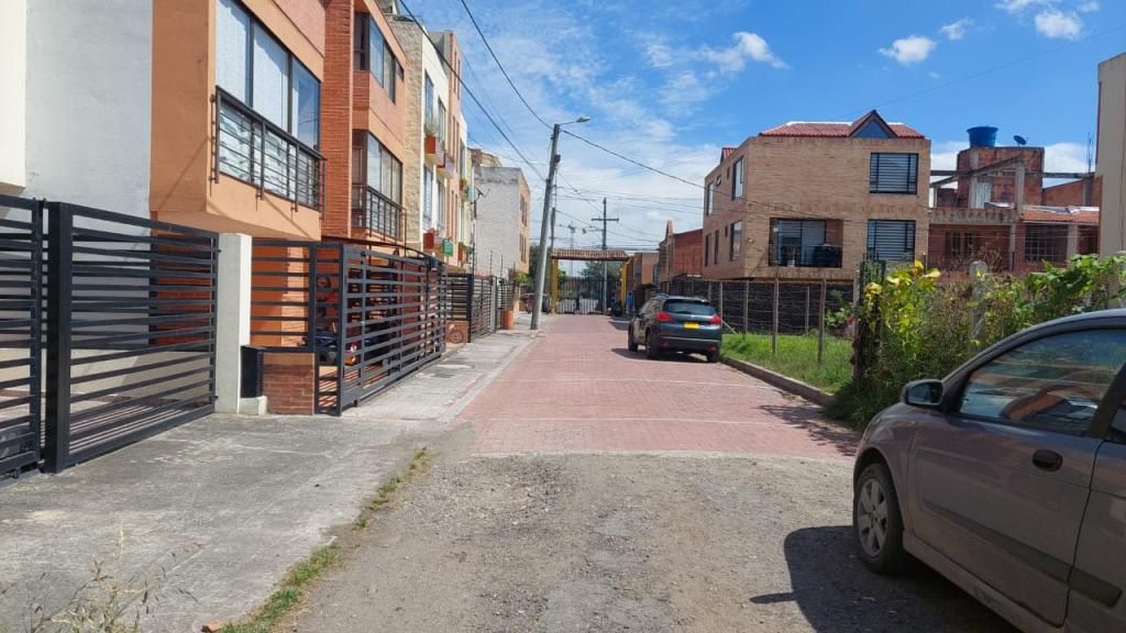 Lote en venta Cundinamarca Chía Multifamiliares Valdivia 639 m2 Habitaciones 0 Baños 0 Garajes 0 Precio $1000000000
