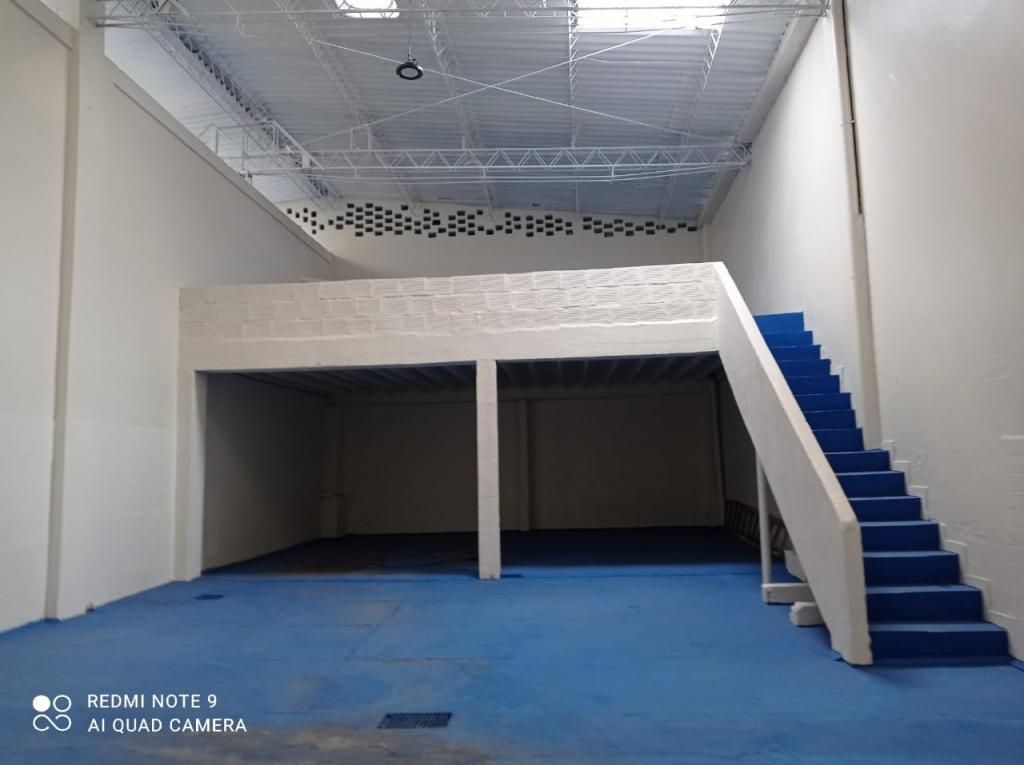 Bodega en venta Cundinamarca Bogotá Bravo Paez 1300 m2 Habitaciones 0 Baños 9 Garajes 1 Precio $4500000000