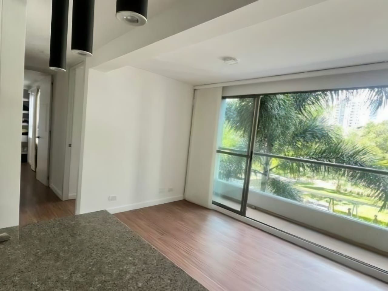 Apartamento en venta Antioquia Medellín Loma De Los Bernal 51 m2 Habitaciones 2 Baños 1 Garajes 1 Precio $430000000