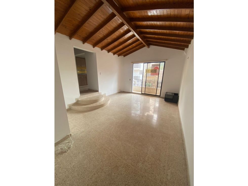 Casa en arriendo Antioquia Itagüí Santa María No 2 80 m2 Habitaciones 3 Baños 2 Garajes 0 Precio $2500000
