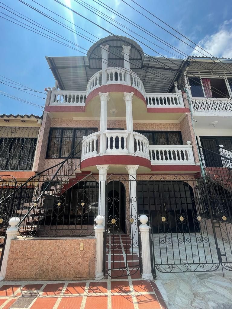 Casa en arriendo Valle Del Cauca Jamundí Ub Alferez Real 90 m2 Habitaciones 3 Baños 2 Garajes 0 Precio $790000