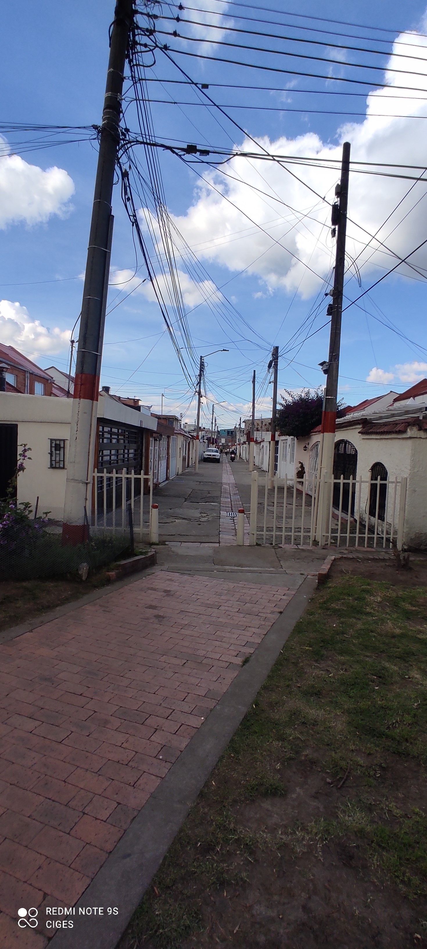 Casa en venta Cundinamarca Bogotá El Cedro 120 m2 Habitaciones 3 Baños 2 Garajes 3 Precio $560000000